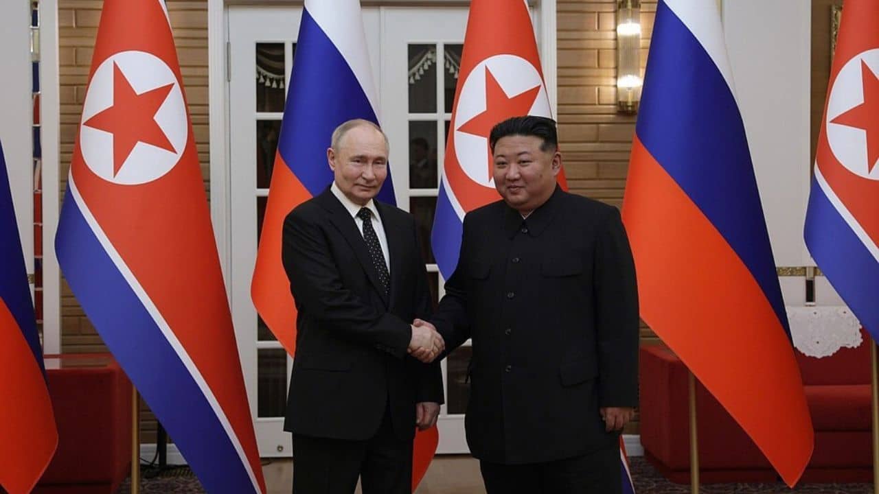 Russia Ukraine War: কিমের সঙ্গে বন্ধুত্ব করতে গিয়ে পিঠে ছুরি পুতিনের! কিম ফৌজের হাতে মরল ৮ রুশ সেনা