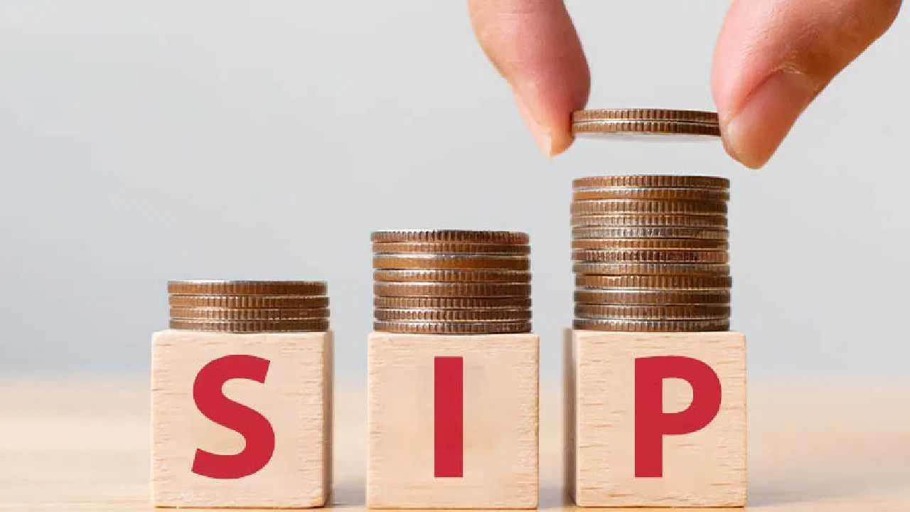 Systematic investment plan: লক্ষ্মীর ভান্ডার ছেড়ে SIP-তে মন ভারতবাসীর, রিপোর্ট দেখলে চমকে উঠবেন