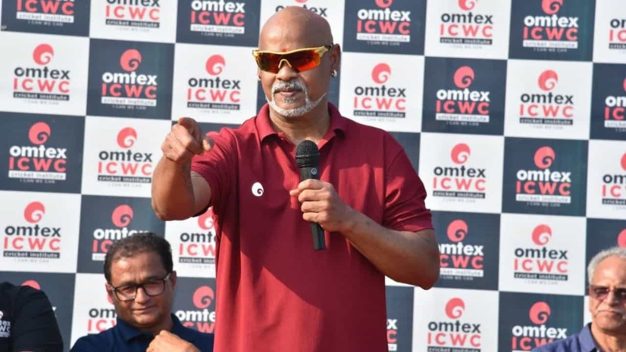সচিন তেন্ডুলকর ও বিনোদ কাম্বলি। শুধুমাত্র সতীর্থই নয়, বন্ধুও। সেই স্কুল স্তর থেকে একসঙ্গে খেলেছেন। নানা রেকর্ড গড়েছেন। ছবি: Instagram