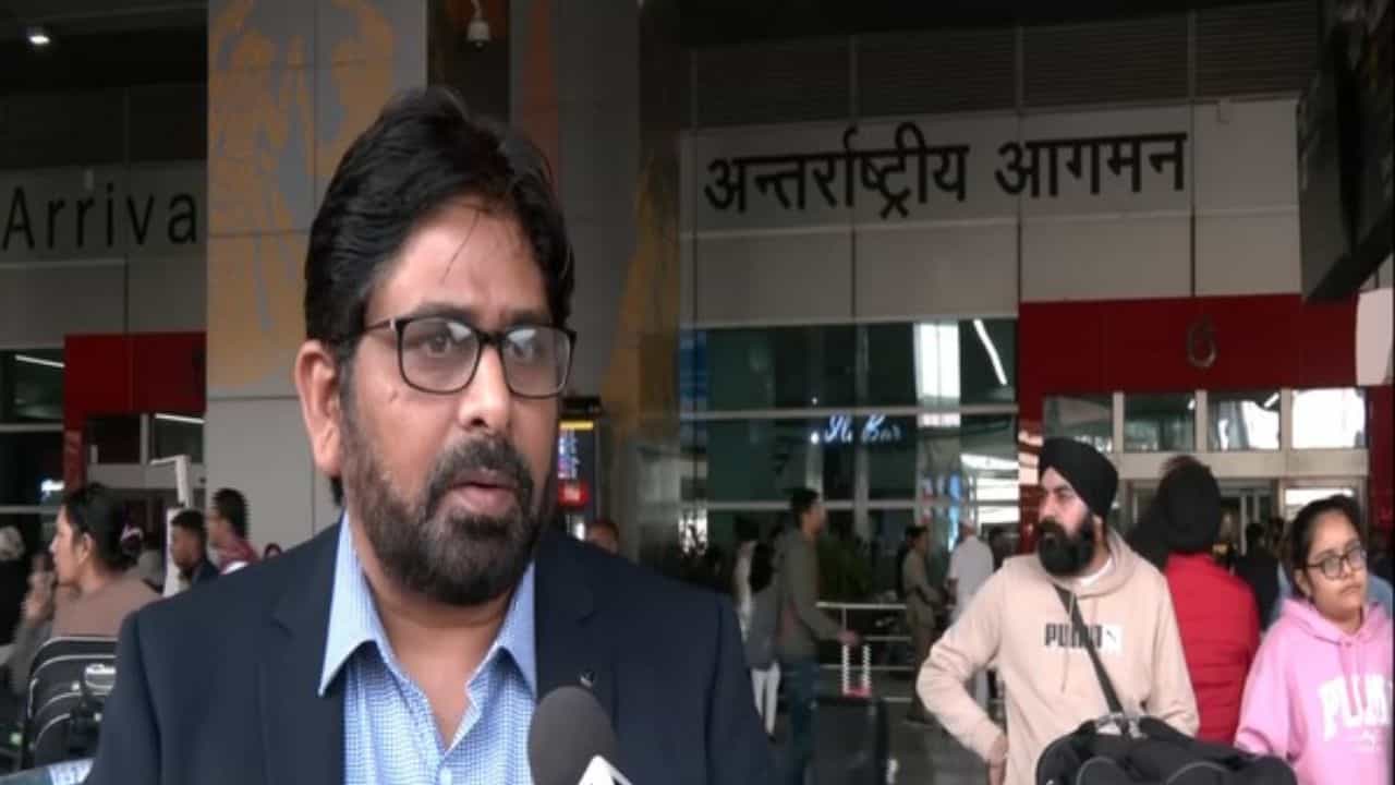 'ভয়ঙ্কর অবস্থা, ছোট বাচ্চা-মহিলারাও ১০-১২ ঘণ্টা ধরে...', ওদেশ থেকে ফিরেই হাড়হিম করা অভিজ্ঞতা শোনালেন ভারতীয় যুবক 'ভয়ঙ্কর অবস্থা, ছোট বাচ্চা-মহিলারাও ১০-১২ ঘণ্টা ধরে...', ওদেশ থেকে ফিরেই হাড়হিম করা অভিজ্ঞতা শোনালেন ভারতীয় যুবক