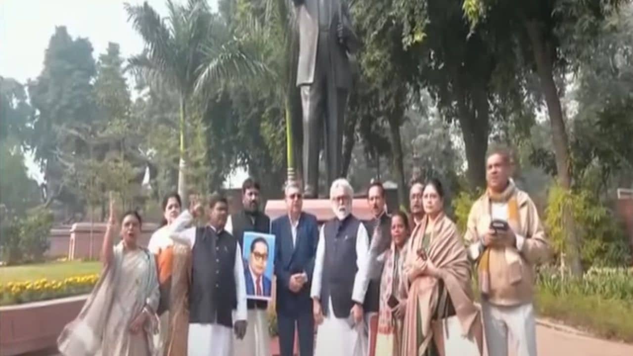 Parliament Winter Session: কংগ্রেসকেই কাঠগড়ায় দাঁড় করাল তৃণমূল! আম্বেদকর ইস্যুতে একলা চলো নীতি সুদীপদের