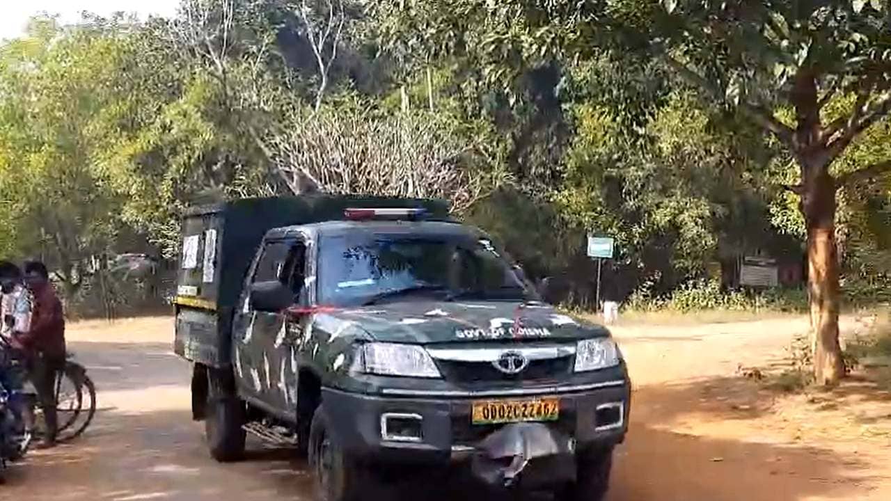 Tension in Border: বর্ডার থেকে মাত্র ৩০ কিলোমিটার দূরে লাগাতার গর্জন! ৪ এলাকায় জারি ১৬৩ ধারা