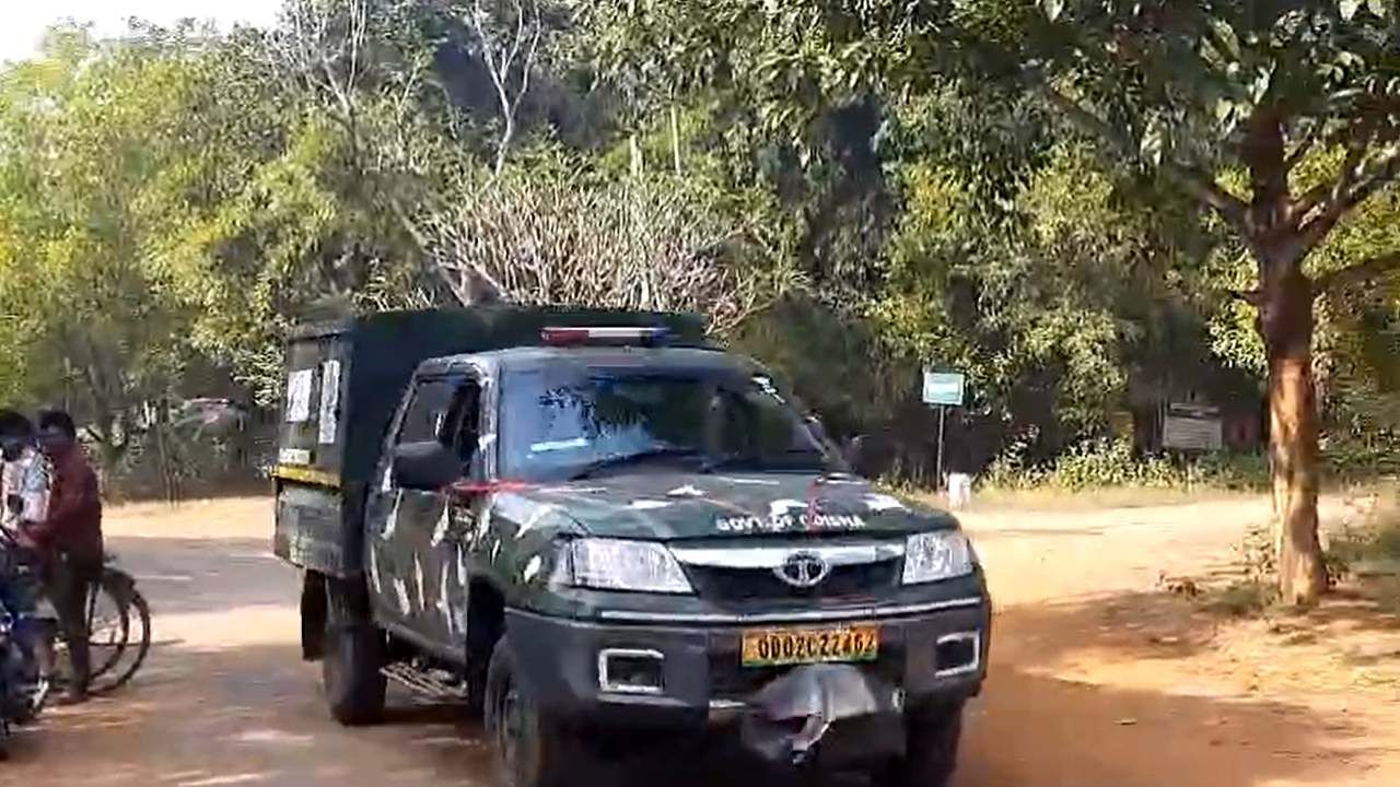 Tension in Border: বর্ডার থেকে মাত্র ৩০ কিলোমিটার দূরে লাগাতার গর্জন! ৪ এলাকায় জারি ১৬৩ ধারা