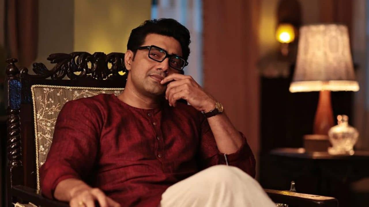 আমি দুঃখিত..., ক্ষমা চেয়ে কাকে কোন প্রতিশ্রুতি দিলেন সুপারস্টার দেব?