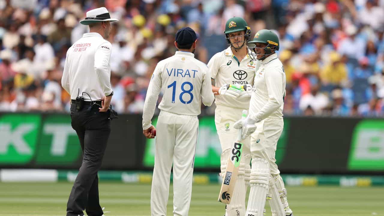 IND vs AUS: বিরাট-স্যামের 'ধাক্কা' কাণ্ডের জের, আইসিসি ঝুলিয়ে দিল শাস্তির খাঁড়া! IND vs AUS: বিরাট-স্যামের 'ধাক্কা' কাণ্ডের জের, আইসিসি ঝুলিয়ে দিল শাস্তির খাঁড়া!