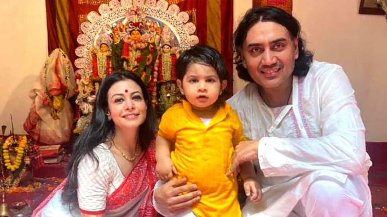 Big News: দাদা হল কবীর, দ্বিতীয়বার মা হলেন কোয়েল মল্লিক Big News: দাদা হল কবীর, দ্বিতীয়বার মা হলেন কোয়েল মল্লিক