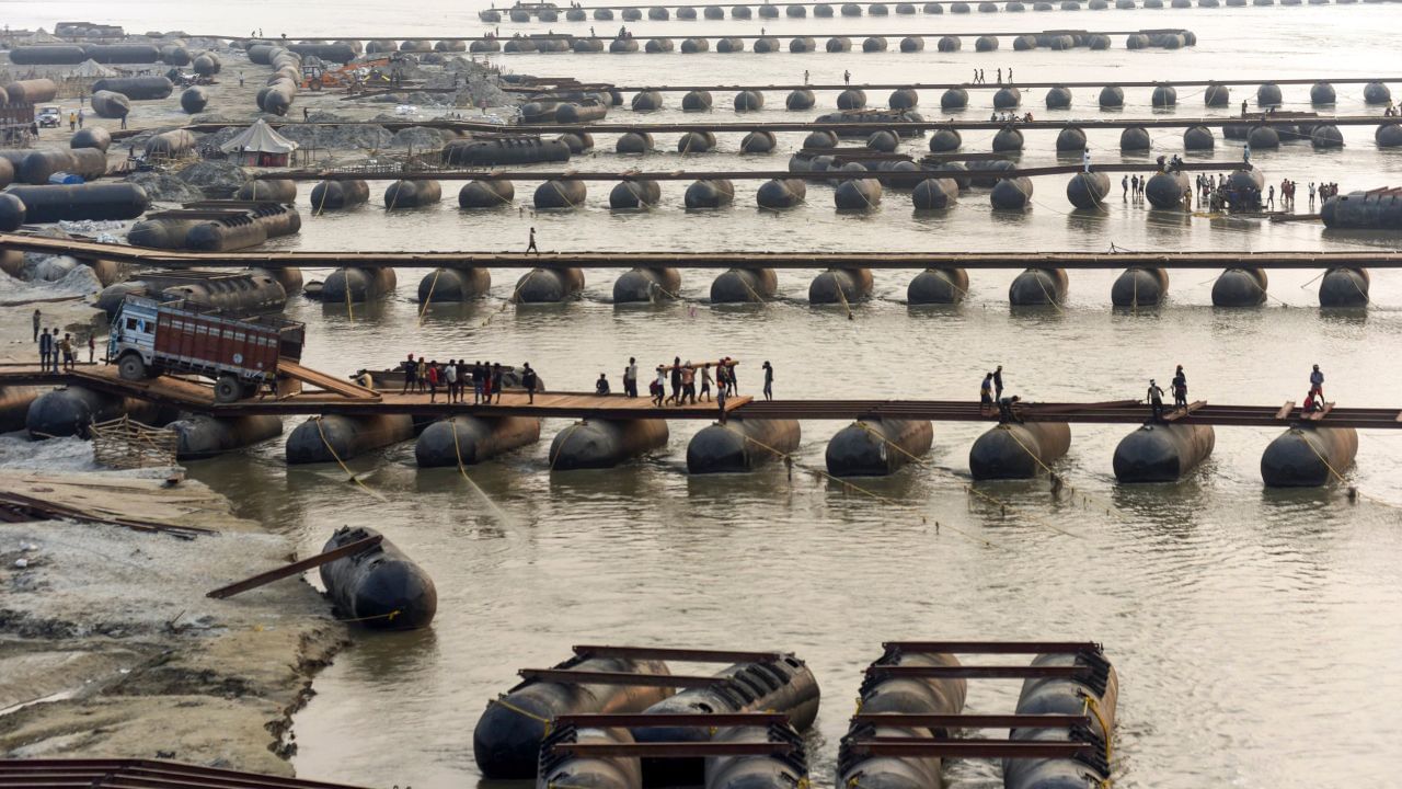 Kumbh Mela: পুণ্যার্থীদের জন্য স্বস্তির খবর, কুম্ভ মেলার সুরক্ষাব্যবস্থায় নতুন উদ্যোগ