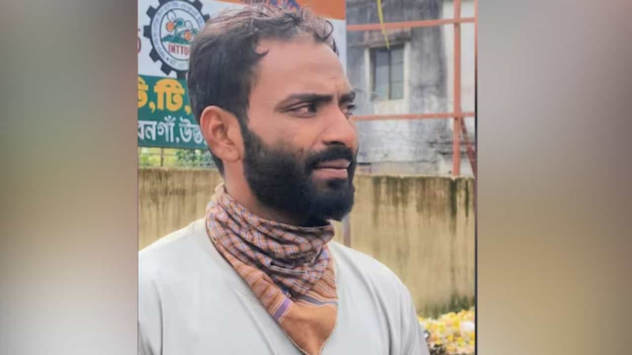 Infiltration: '১২ হাজার টাকা দিলেই তো...', কীভাবে বাংলাদেশ থেকে অনুপ্রবেশ করল, অকপটে স্বীকার যুবকের Infiltration: '১২ হাজার টাকা দিলেই তো...', কীভাবে বাংলাদেশ থেকে অনুপ্রবেশ করল, অকপটে স্বীকার যুবকের