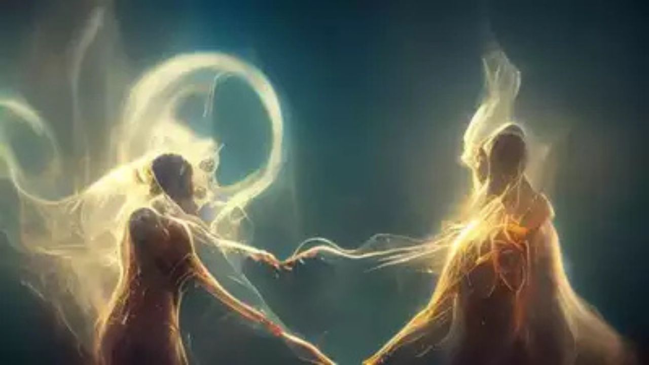 কারও সংখ্যা ২ হলে - পূবর্জন্মে জাগতিক সুখভোগের প্রতি অত্যধিক আকৃষ্ট হয়েছিলেন। পূর্ব জীবনে আপনার আর্থিক ও জাগতিক সুখভোগ যাতে অবিচ্ছিন্ন ভাবে থাকে তার জন্য সময় ও সুযোগকে নির্দিষ্ট লক্ষ্যে কাজে লাগিয়েছেন, তাতে কিন্ত আপনার আত্মাকে ঠিকমতো পরিতুষ্ট করতে পারেনি। তাই জাগতিক ভাবনা ছাড়াও আধ্যাত্মিক বা অন্য উচ্চতর জীবনের দিকে আপনি যাতে অগ্রসর হতে পারেন এই জীবনে আপনাকে সেই সুযোগ দেওয়া হচ্ছে।