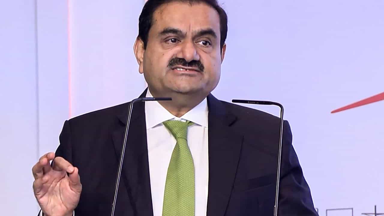 Adani News: বিদ্যুৎ কেন্দ্র নির্মাণে ৬০ হাজার কোটি টাকা বিনিয়োগ করবে আদানি, কোন রাজ্যের হল 'লক্ষ্মী লাভ'? Adani News: বিদ্যুৎ কেন্দ্র নির্মাণে ৬০ হাজার কোটি টাকা বিনিয়োগ করবে আদানি, কোন রাজ্যের হল 'লক্ষ্মী লাভ'?