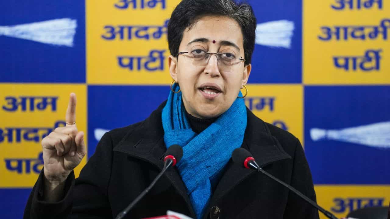 Delhi Election: সাধারণ মানুষের থেকে চাঁদা তুলে নির্বাচনে লড়বে আপ, জানেন কত টাকা লাগবে? Delhi Election: সাধারণ মানুষের থেকে চাঁদা তুলে নির্বাচনে লড়বে আপ, জানেন কত টাকা লাগবে?