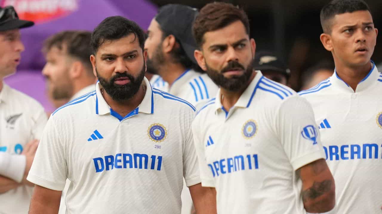 Team India: 'গোড়াতেই গলদ'! স্ত্রী-বান্ধবীতেও থামছে না ভারতীয় বোর্ড Team India: 'গোড়াতেই গলদ'! স্ত্রী-বান্ধবীতেও থামছে না ভারতীয় বোর্ড