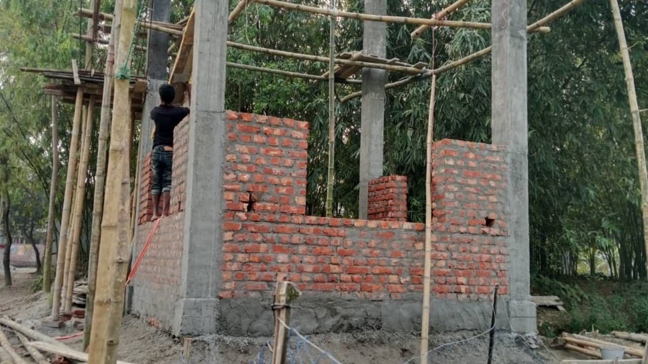 সীমান্তে তৈরি হচ্ছিল স্থায়ী বাঙ্কার! BSF ‘কড়া’ হতেই লেজ গুটিয়ে চম্পট বাংলাদেশ সেনার সীমান্তে তৈরি হচ্ছিল স্থায়ী বাঙ্কার! BSF ‘কড়া’ হতেই লেজ গুটিয়ে চম্পট বাংলাদেশ সেনার