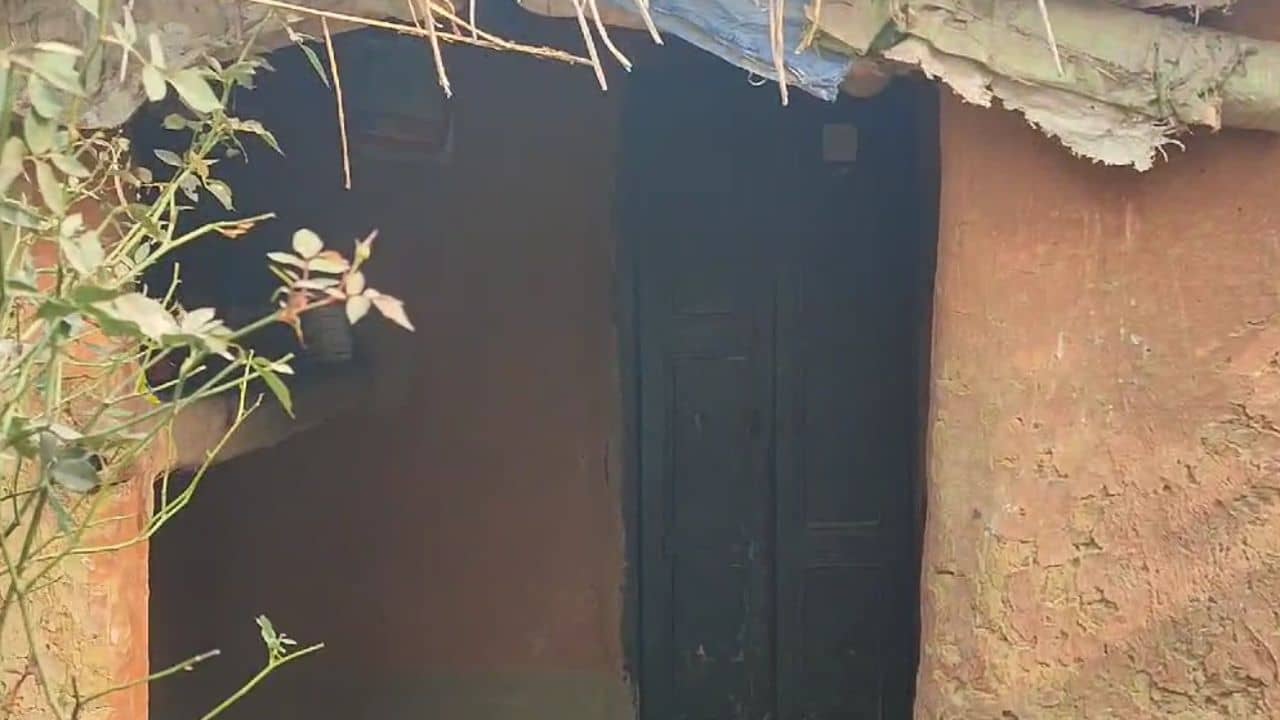 Birbhum: এবার কীর্ণাহার, মদ্যপ অবস্থায় বাড়িতে ঢুকে গৃহবধূকে ধর্ষণের অভিযোগ