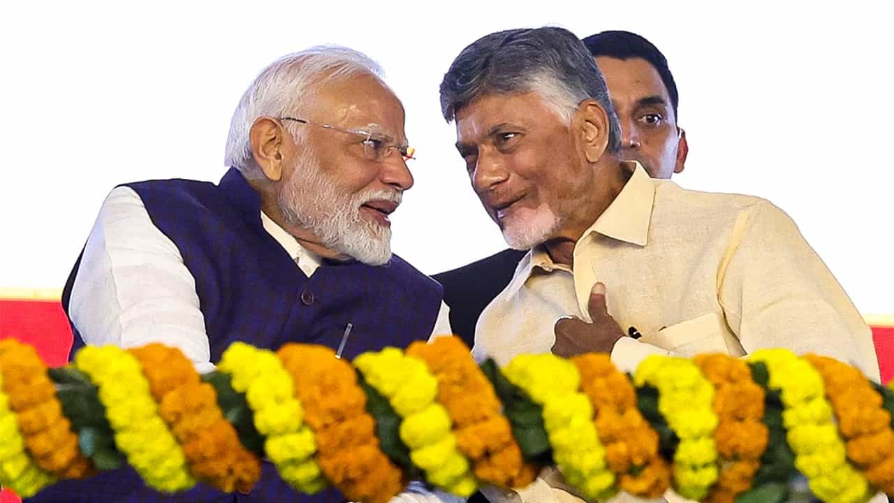 Chandrababu Naidu on Modi: 'আপনিই অনুপ্রেরণা', মোদীকে আন্তর্জাতিক নেতা বললেন নাইডু Chandrababu Naidu on Modi: 'আপনিই অনুপ্রেরণা', মোদীকে আন্তর্জাতিক নেতা বললেন নাইডু