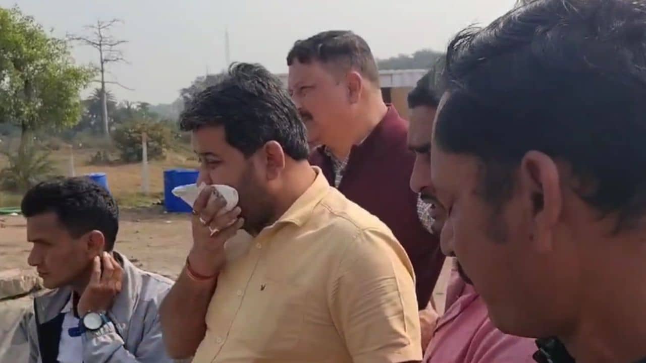 Durgapur: গ্যাস উত্তোলক সংস্থার বর্জ্য মিশ্রিত জলে পড়ে মৃত ২ শ্রমিক