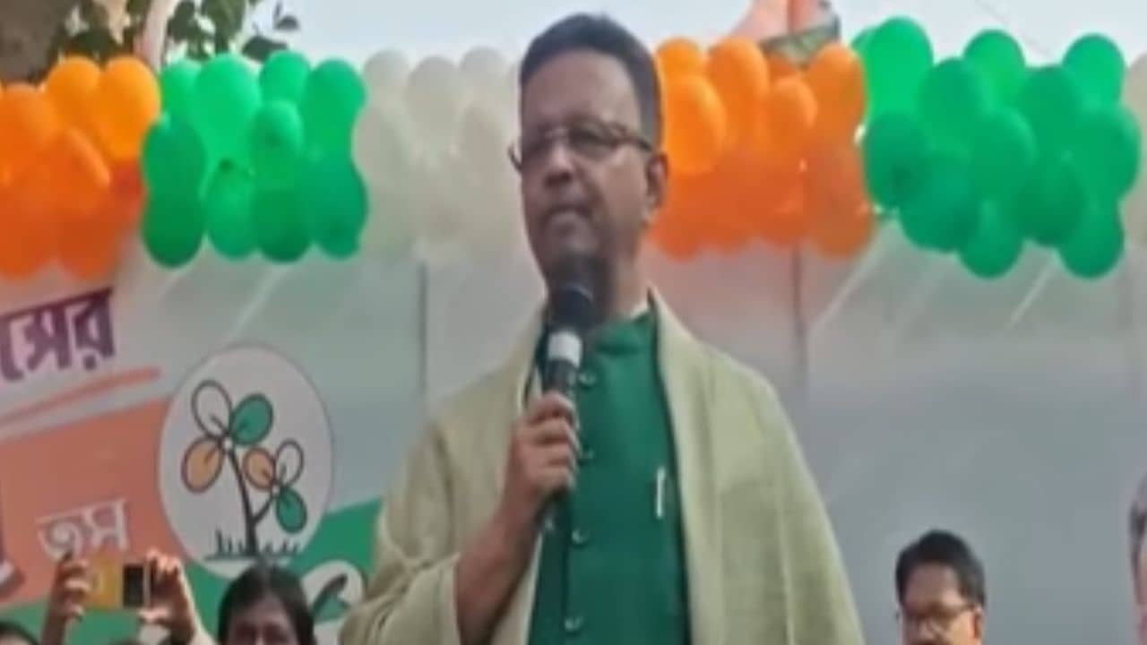 Firhad Hakim: পিছনে ১০০ মানুষ ঘুরছে, পুলিশ স্যালুট করছে, তৃণমূল মানে পাওয়ারে থাকা না, দলের প্রতিষ্ঠা দিবসে কাকে বললেন ফিরহাদ?