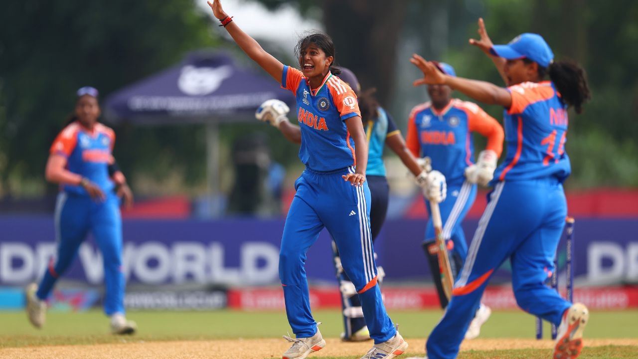 India vs England WOMEN (8)