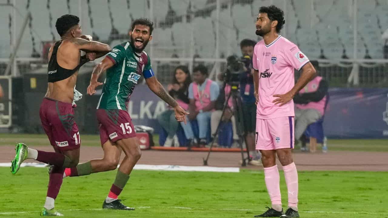 MBSG, ISL 2024-25: লিস্টনের অনবদ্য গোলে জয় মোহনবাগানের, তিন পয়েন্ট নিয়েই তোপ কর্তার MBSG, ISL 2024-25: লিস্টনের অনবদ্য গোলে জয় মোহনবাগানের, তিন পয়েন্ট নিয়েই তোপ কর্তার