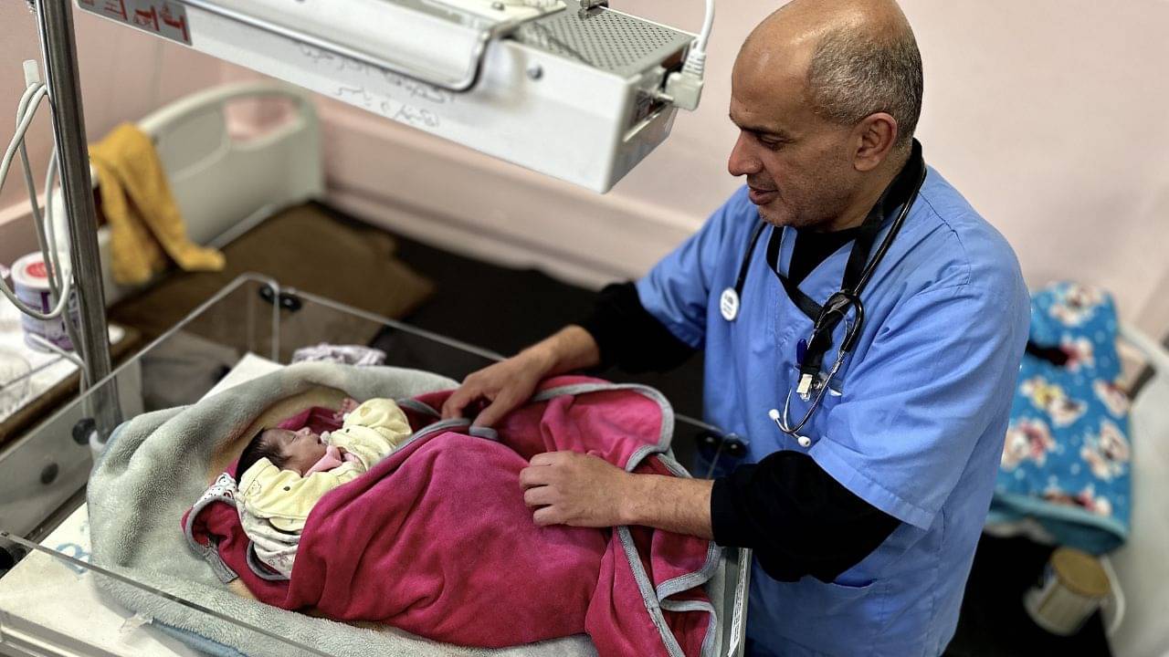 Caesarean Baby: বঙ্গে বাড়ছে সিজারিয়ান বেবির সংখ্যা! জানেন নেপথ্যে দানা বাঁধছে কোন কারণ?