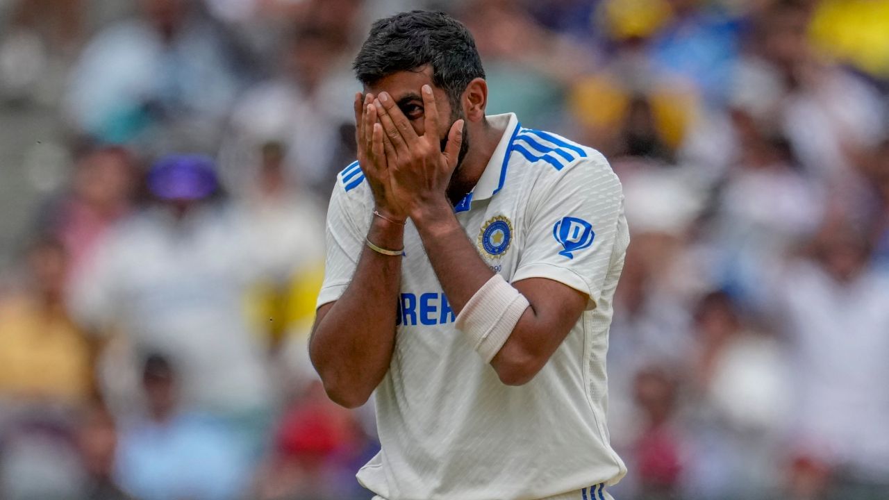 Jasprit Bumrah: চ্যাম্পিয়ন্স ট্রফিতে বুমরা-হীন ভারত? তারকা বোলারকে নিয়ে ধোঁয়াশা বাড়ছে