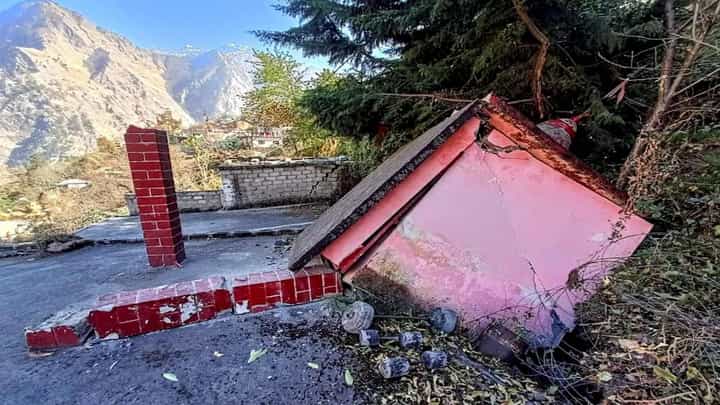 Joshimath: দার্জিলিং বা জোশী মঠে ভূমিকম্প কী প্রভাব ফেলবে? Joshimath: দার্জিলিং বা জোশী মঠে ভূমিকম্প কী প্রভাব ফেলবে?