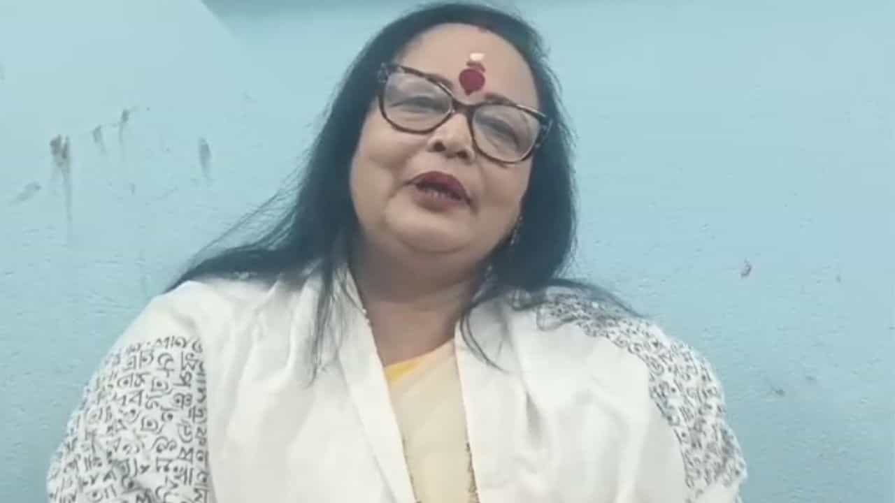 Katwa: 'রবীন্দ্রনাথের সৃষ্টি উৎখাতের চেষ্টা চলেছ...যে মানুষরা করছেন ভুল বুঝবেন', বাংলাদেশ নিয়ে মুখ খুললেন নজরুলের নাতনী Katwa: 'রবীন্দ্রনাথের সৃষ্টি উৎখাতের চেষ্টা চলেছ...যে মানুষরা করছেন ভুল বুঝবেন', বাংলাদেশ নিয়ে মুখ খুললেন নজরুলের নাতনী