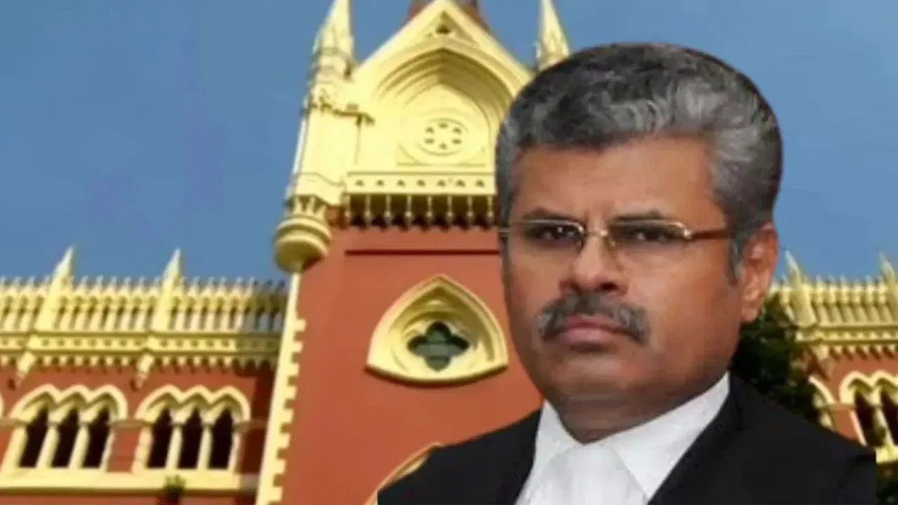 Calcutta High Court: 'ঘাড়ে বন্দুক রেখে কেউ পিছন থেকে সেটা চালাচ্ছে...', বিস্ফোরক হাইকোর্টের প্রধান বিচারপতি Calcutta High Court: 'ঘাড়ে বন্দুক রেখে কেউ পিছন থেকে সেটা চালাচ্ছে...', বিস্ফোরক হাইকোর্টের প্রধান বিচারপতি