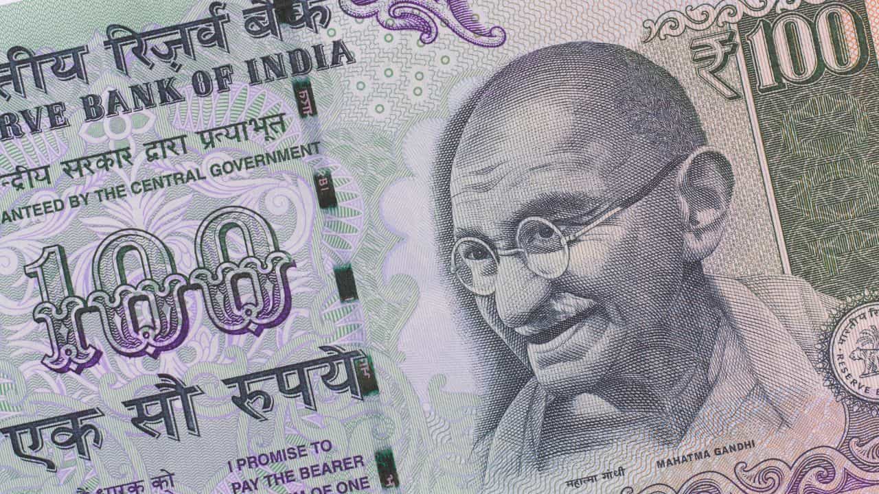 একটি ১০০ টাকার নোট বিক্রি হল ৫৬,৪৯,৬৫০ টাকায়, শুনলে অবাক হবেন একটি ১০০ টাকার নোট বিক্রি হল ৫৬,৪৯,৬৫০ টাকায়, শুনলে অবাক হবেন