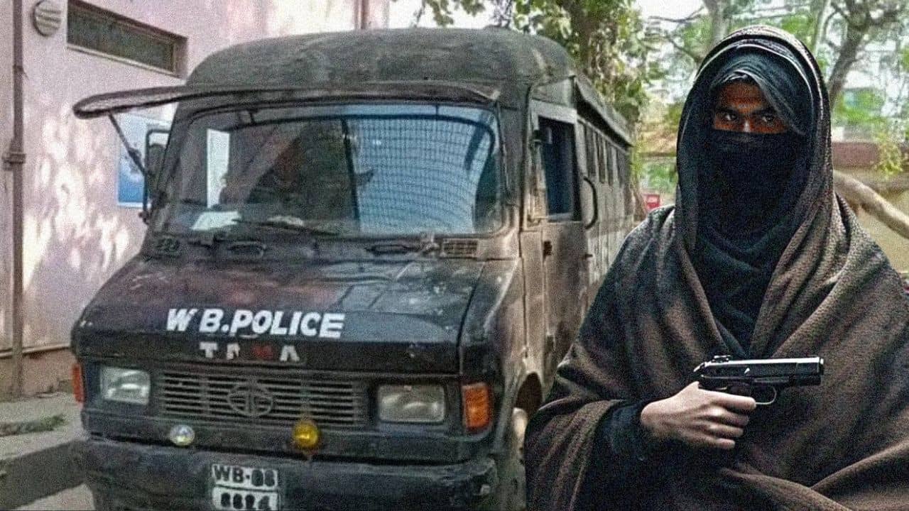 গোয়ালপোখরের ঘটনা যেন টানটান থ্রিলার, বাথরুম করতে নেমে কম্বলের তলা থেকে বন্দুক বের করল খোদ আসামিই!