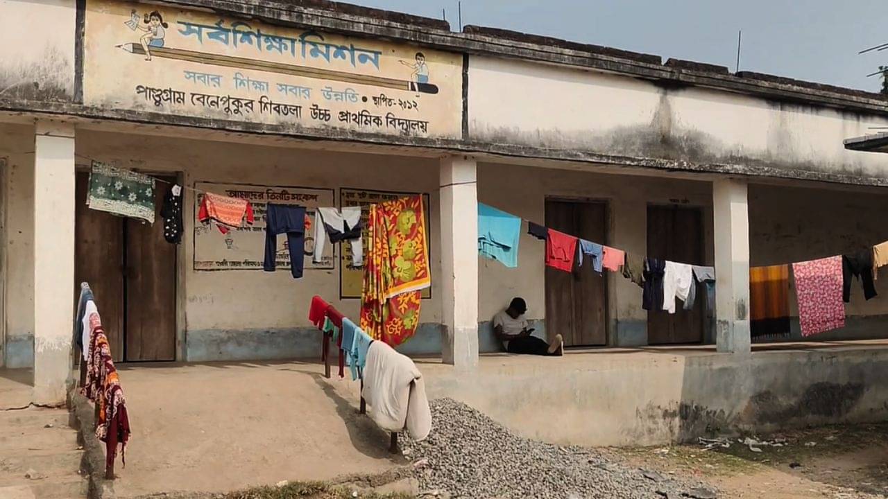 West Bengal Education: খাঁ খাঁ করছে স্কুল, পড়ুয়াশূন্যতায় দেশের মধ্যে এগিয়ে বাংলা! রিপোর্ট প্রকাশ কেন্দ্রের