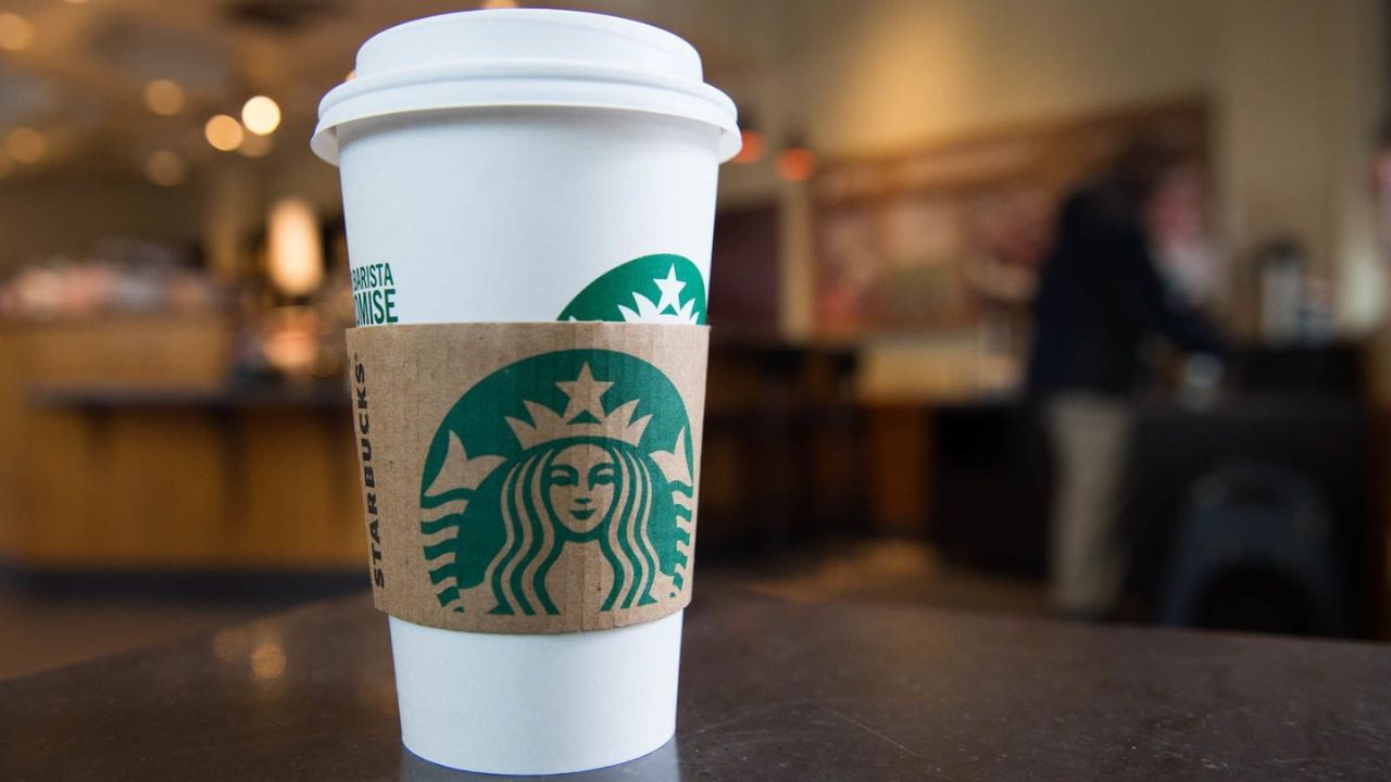 Starbucks: এক কাপ কফির দাম ৩০০ টাকা, সেই স্টারবাকস-এর CEO-র বেতন কত জানেন