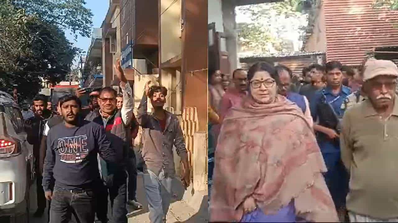Locket Chatterjee: আদালতে হাজিরা লকেটের, দেখা মাত্রই ‘জয় বাংলা’ স্লোগান তৃণমূলের, পাল্টা বাংলাদেশ ‘খোঁচা’ বিজেপি নেত্রীর Locket Chatterjee: আদালতে হাজিরা লকেটের, দেখা মাত্রই ‘জয় বাংলা’ স্লোগান তৃণমূলের, পাল্টা বাংলাদেশ ‘খোঁচা’ বিজেপি নেত্রীর