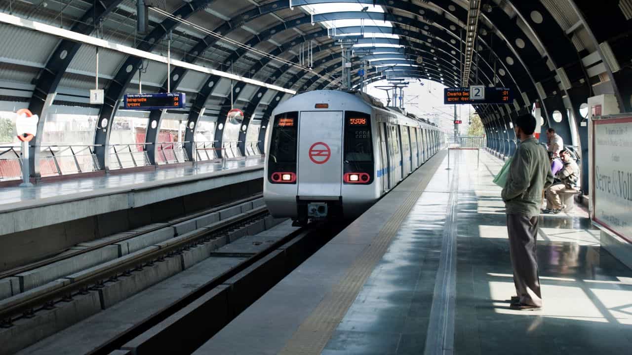 Indian Metro Rail: লাগবে না ড্রাইভার! এবার চালক ছাড়াই চলবে মেট্রো, বঙ্গে তৈরি হল বৈপ্লবিক প্রযুক্তি Indian Metro Rail: লাগবে না ড্রাইভার! এবার চালক ছাড়াই চলবে মেট্রো, বঙ্গে তৈরি হল বৈপ্লবিক প্রযুক্তি