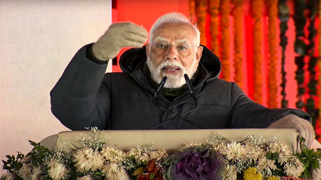 PM Modi in Kashmir: 'কাশ্মীরে উন্নয়নকে রুখে দিতে চেয়েছে ওরা', সুড়ঙ্গ উদ্বোধন করতে গিয়ে কাদের নিশানা মোদীর?