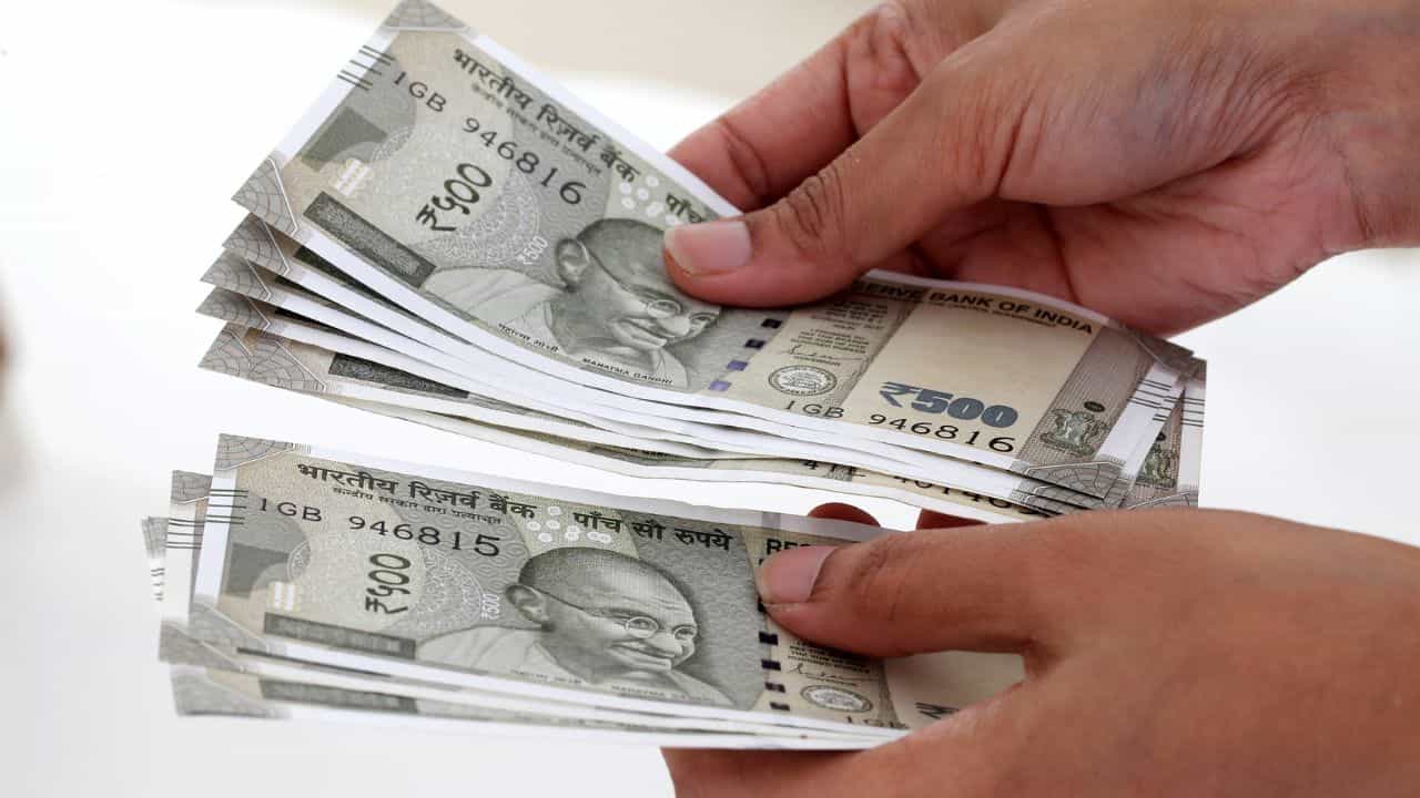 Repo Rate Cut: কমবে EMI-র খরচ, বড় ঘোষণা রিজার্ভ ব্যাঙ্কের Repo Rate Cut: কমবে EMI-র খরচ, বড় ঘোষণা রিজার্ভ ব্যাঙ্কের