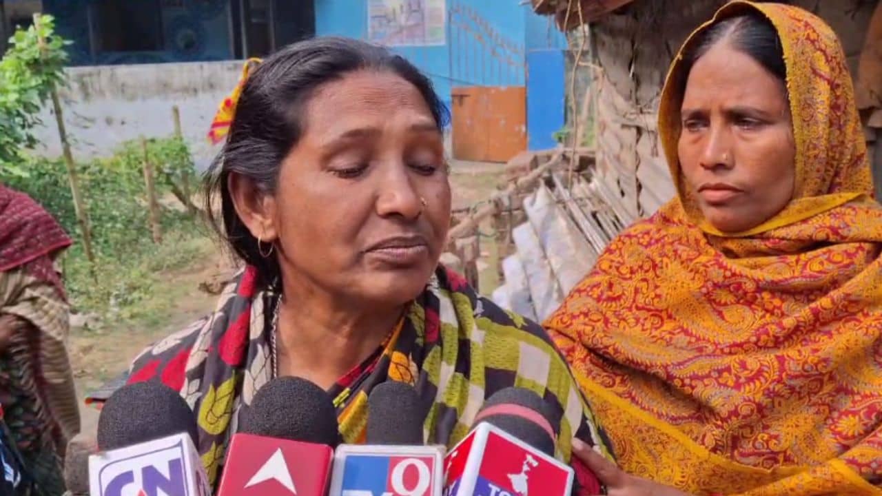 Kanchrapara Murder: মা-মা করে ডেকে ঘরে ঢুকেছিল মেয়ে, দরজা খুলতেই মাথায় হাত