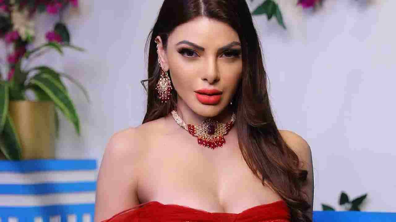 বিয়ে না করেই... মা হলেন শার্লিন চোপড়া, সন্তান কোলে ফ্রেমবন্দি নায়িকা
