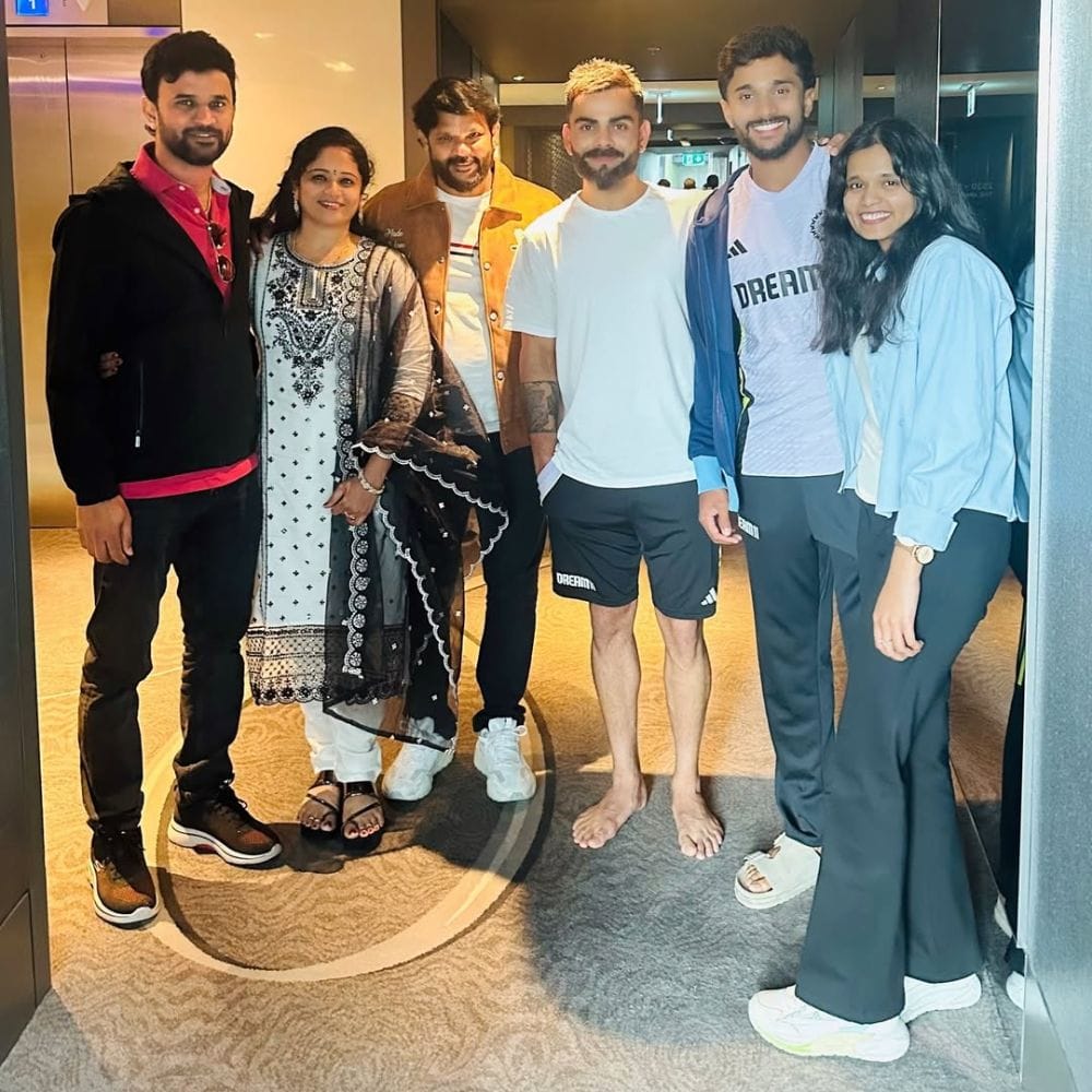 অস্ট্রেলিয়ার বিরুদ্ধে ৫টি টেস্টেই নীতীশ কুমার রেড্ডিকে খেলিয়েছিল ভারতীয় টিম ম্যানেজমেন্ট। এর মধ্যে তিনি মেলবোর্নে ১১৪ রানের ইনিংসও উপহার দিয়েছিলেন। ৫ টেস্টে তাঁর প্রাপ্তি ২৯৮ রান।

