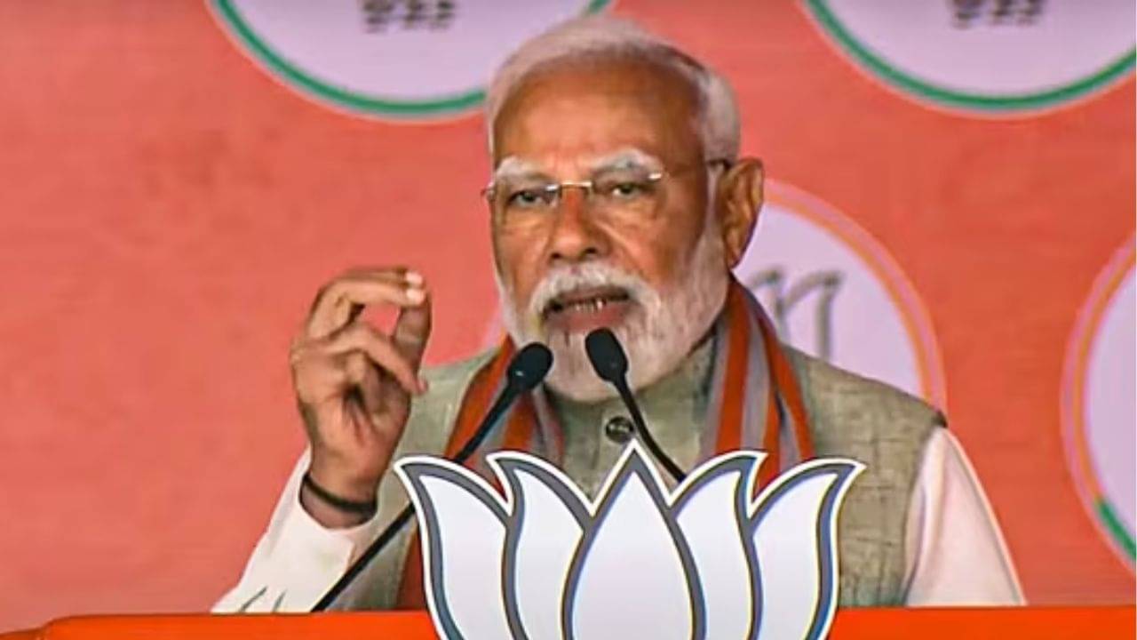 PM Modi: দিল্লিবাসী যে জল পান করেন, তিনিও তাই..., হঠাৎ কেন বললেন মোদী?