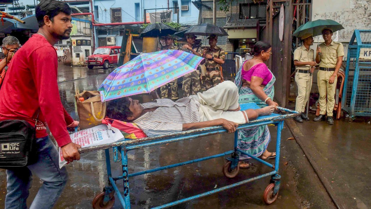 GBS in Pune: সামান্য ডায়রিয়া থেকেই প্যারালাইসিস! বিরল স্নায়ুরোগে এক ধাক্কায় আক্রান্ত ৭৩জন