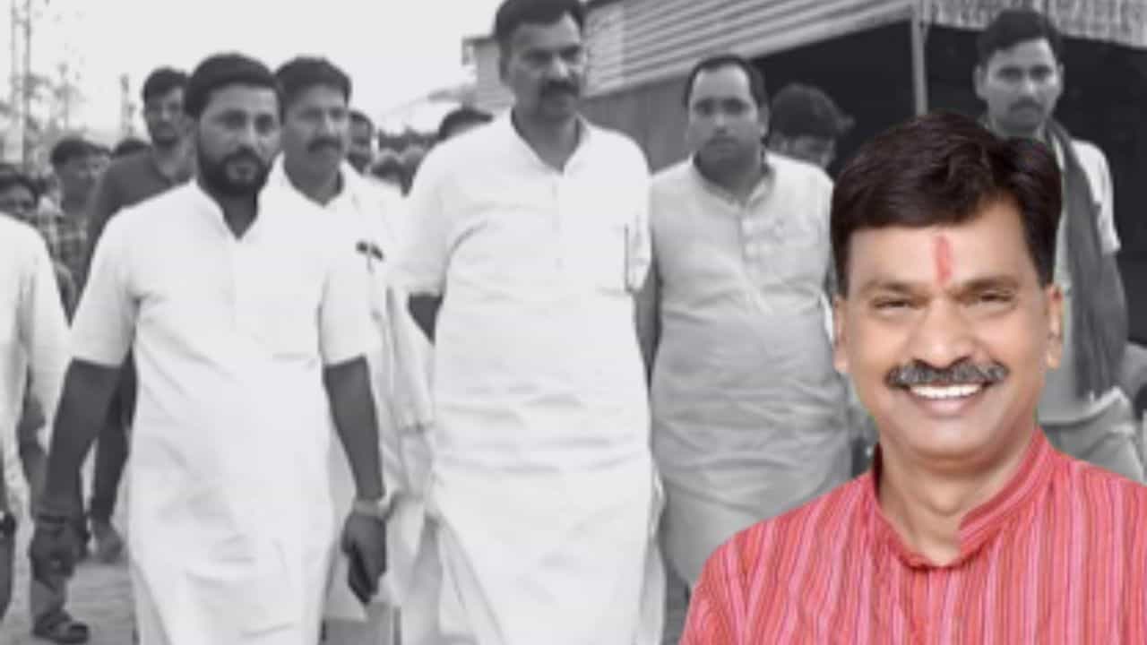 Congress MP Arrested: বিয়ের প্রতিশ্রুতিতে ধর্ষণ! সাংবাদিক বৈঠক থেকে সাংসদকে তুলে নিয়ে গেল পুলিশ