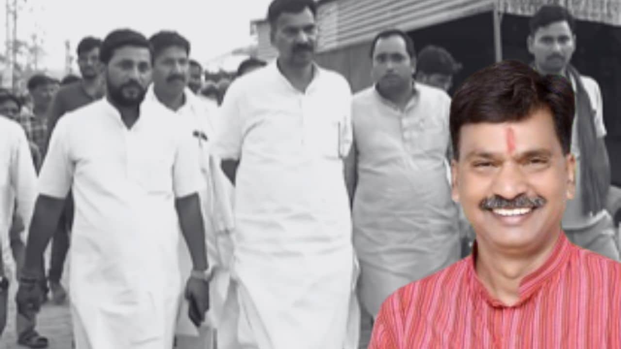 Congress MP Arrested: বিয়ের প্রতিশ্রুতিতে ধর্ষণ! সাংবাদিক বৈঠক থেকে সাংসদকে তুলে নিয়ে গেল পুলিশ