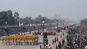 চোখে দেখা যাবে না কিন্তু 'ওরা' আছে, কর্তব্যপথে এদিক থেকে ওদিক হলেই...