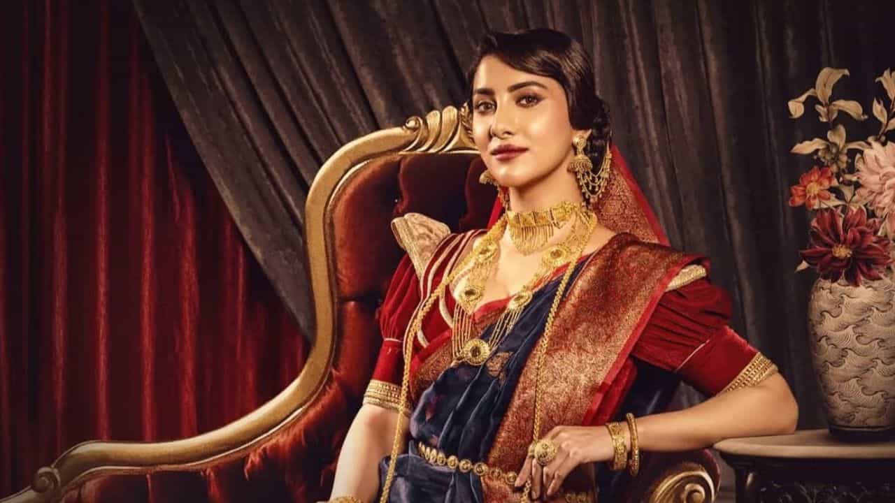 Rukmini Maitra: বিনোদিনী দাসীর পথেই পা বাড়ালেন রুক্মিণী, সকাল-সকাল কী করলেন নায়িকা? Rukmini Maitra: বিনোদিনী দাসীর পথেই পা বাড়ালেন রুক্মিণী, সকাল-সকাল কী করলেন নায়িকা?