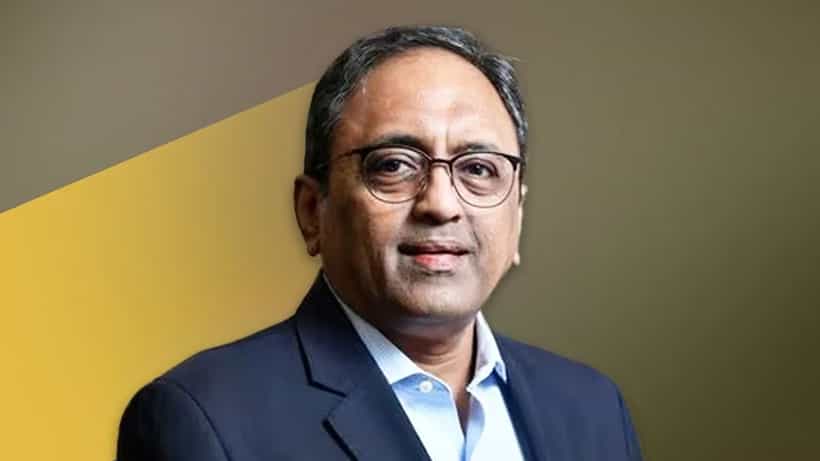 করের চাপে নাভিশ্বাস মধ্যবিত্ত, ৫১ কোটি বেতন প্রাপ্ত চেয়ারম্যান চান দিনে ১৫ ঘণ্টা কাজ