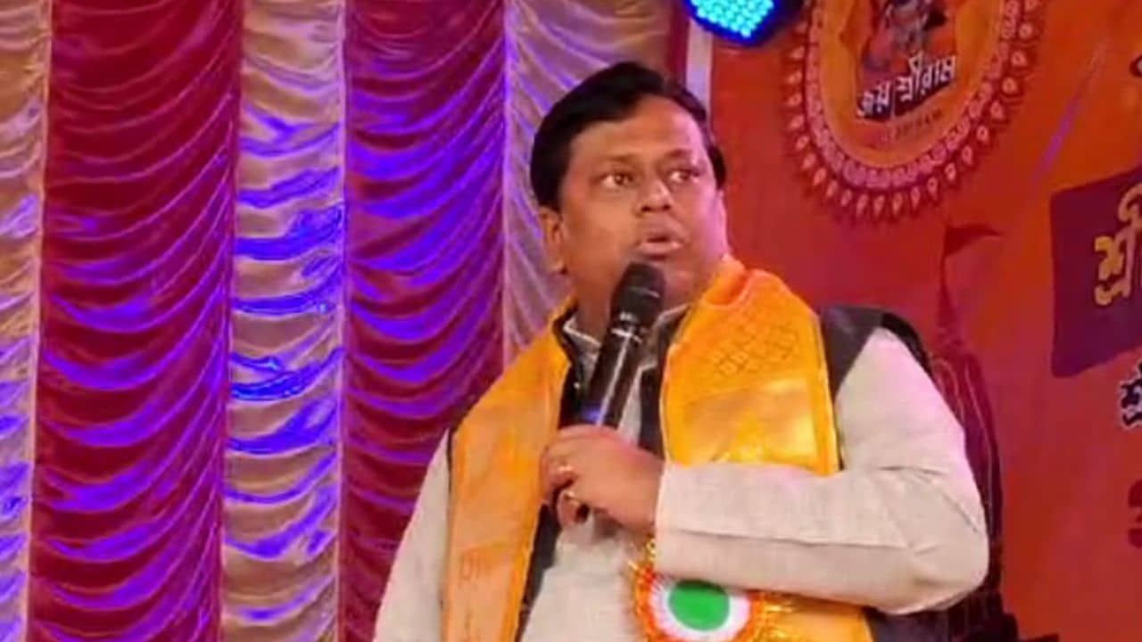 Sukanta Majumdar: ছেলেকে ডাক্তার-ইঞ্জিনিয়র বানান, তবে তার আগে ভাল হিন্দু বানান, বাড়িতে অস্ত্র রাখারও নিদান সুকান্তর