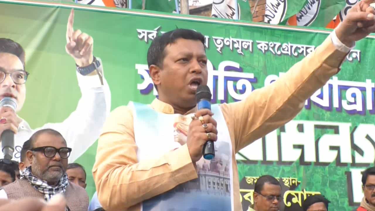 Supraksh Giri: 'জেলায় যেখানে গাড়ি যাবে আটকে দেব', শুভেন্দুকে হুঁশিয়ারি সুপ্রকাশের Supraksh Giri: 'জেলায় যেখানে গাড়ি যাবে আটকে দেব', শুভেন্দুকে হুঁশিয়ারি সুপ্রকাশের