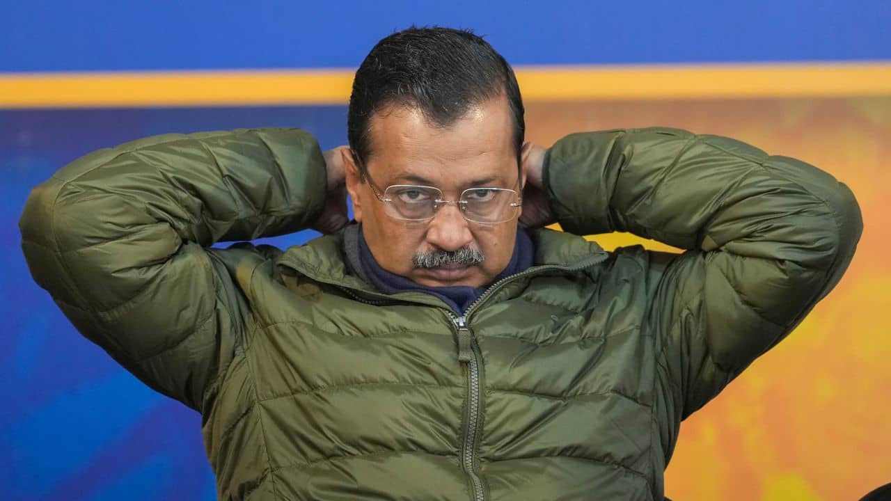 Delhi Election 2025: নির্বাচনের পাঁচ দিন আগেই দলে বড় ভাঙন! কেজরীর হাত ছাড়ল সাত বিধায়ক