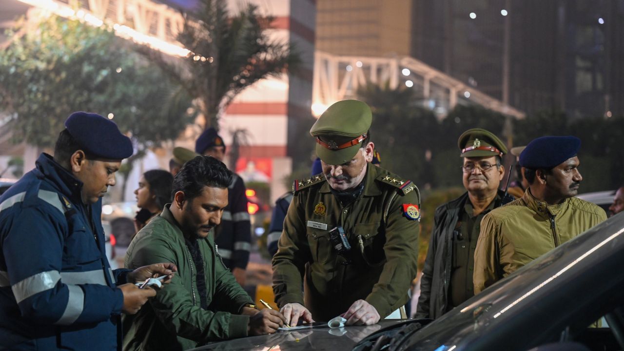  অনেকেরই ধারণা, একবার চালান ইস্যু হলে, দ্বিতীয়বার আর চালান কাটা যায় না। এটা কিন্তু সম্পূর্ণ ভুল ধারণা। 